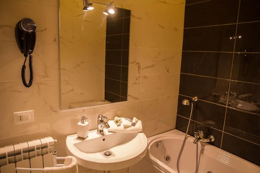 Room, Magister, Rome