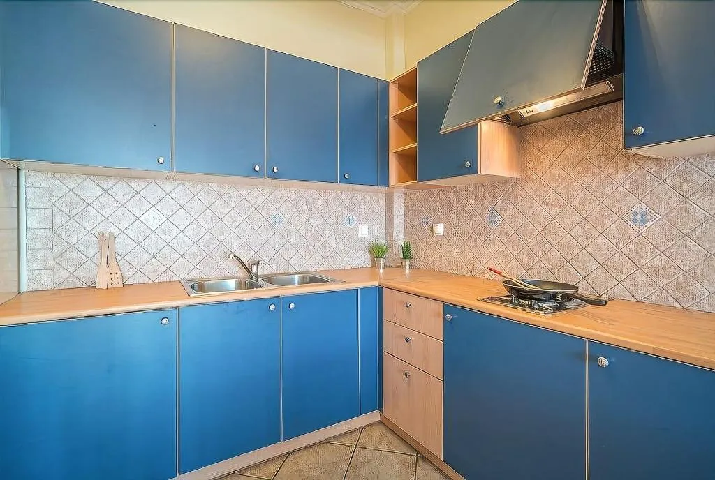 Room, Spira Studios, Zante