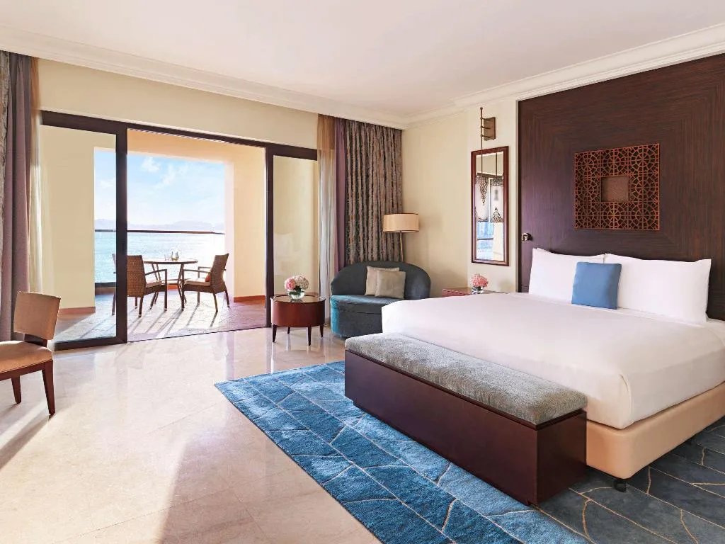 FAMILY ROOM DELUXE Room, Fairmont The Palm, Dubai