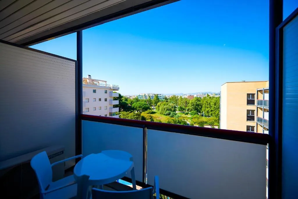FAMILY ROOM POOL VIEW Room, Eurosalou & Spa, Costa Dorada