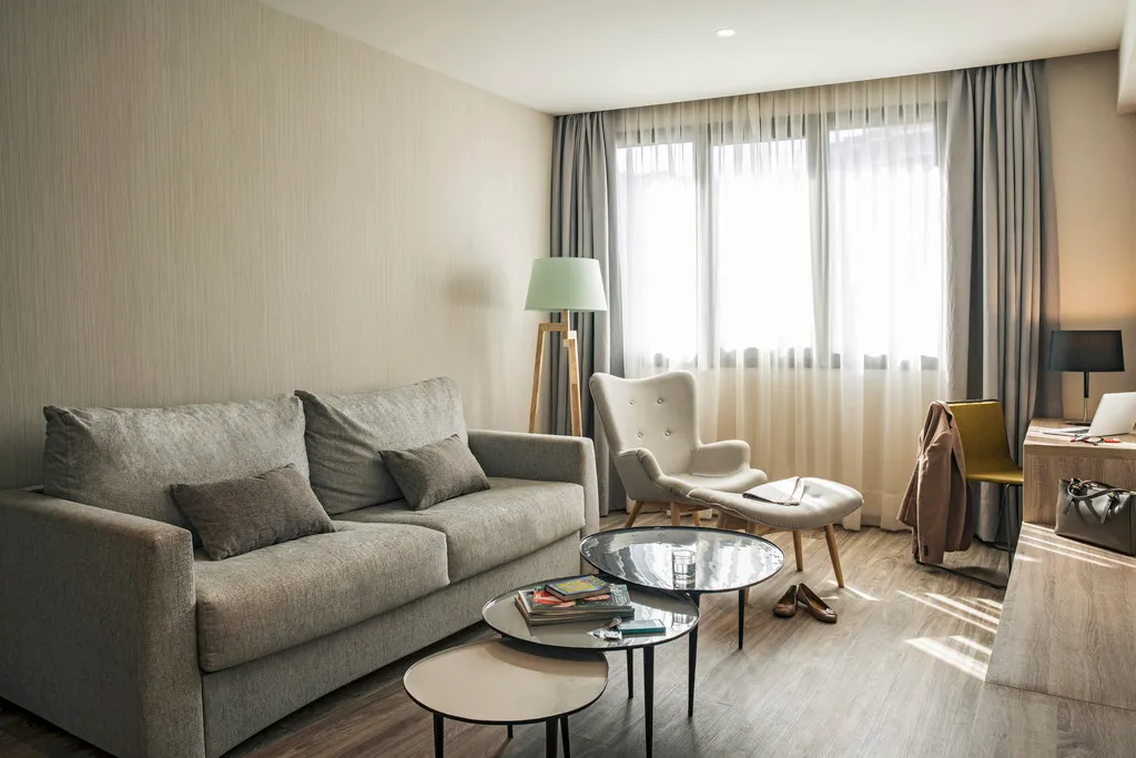 JUNIOR SUITE STANDARD Room, Mercure Barcelona Condor, Barcelona