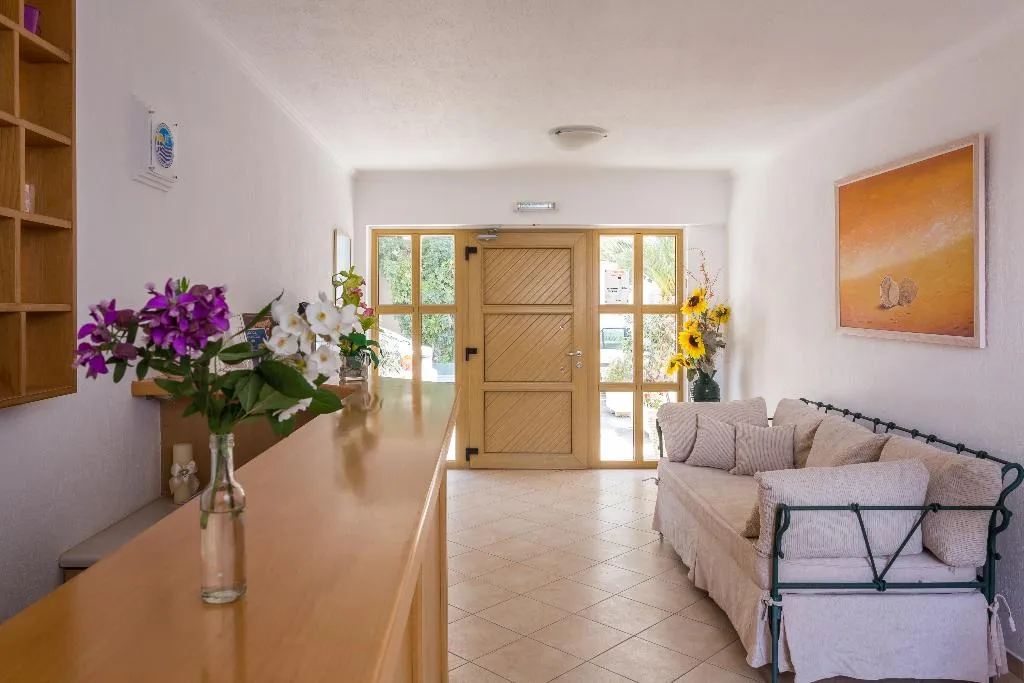 Lobby, Ritsa Apartments, Skiathos