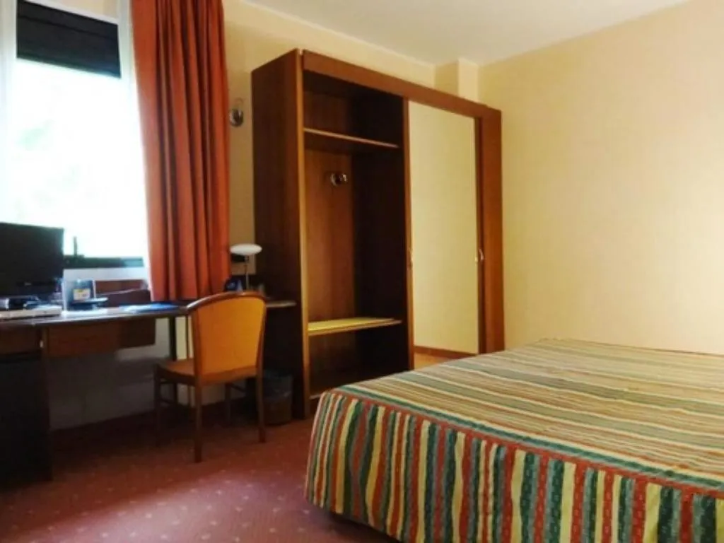 Room, iH Hotels Milano Blu Visconti, Milan