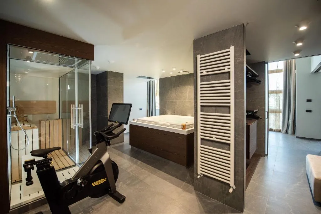 Room, Gold Tower Lifestyle Hotel, Naples