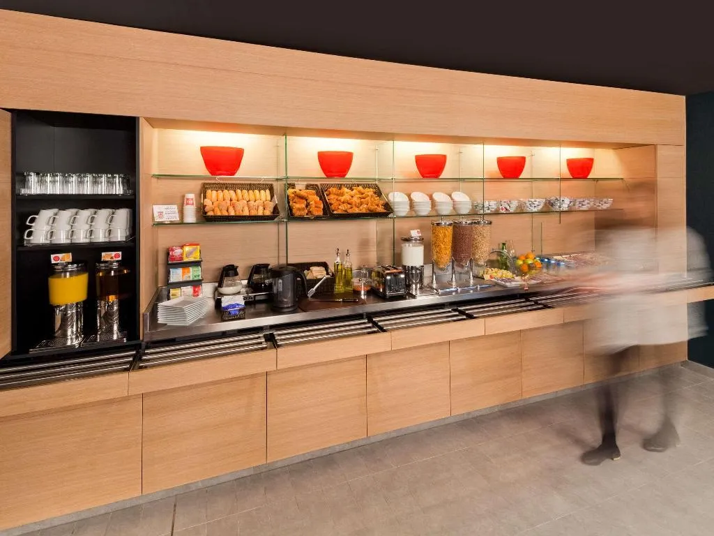 Restaurant, Ibis Barcelona Centro (Sagrada Familia), Barcelona