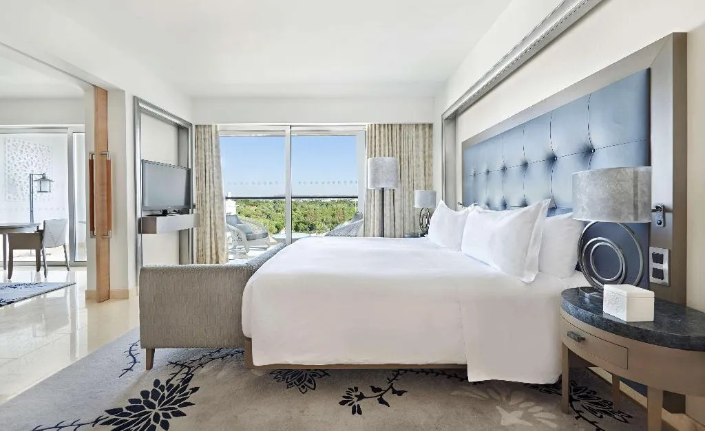 SUITE DELUXE POOL VIEW Room, Conrad Algarve, Algarve