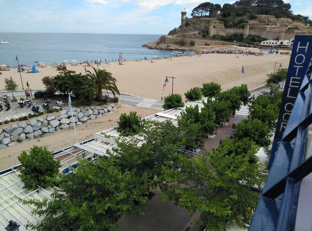 Room, Corisco, Costa Brava
