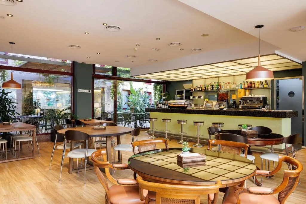 Bar, Ronda Lesseps, Barcelona