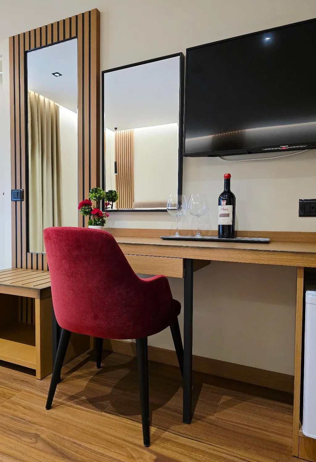 QUADRUPLE CITY VIEW TWO DOUBLE BEDS Room, Valza Boutique Hotel, Kavaje