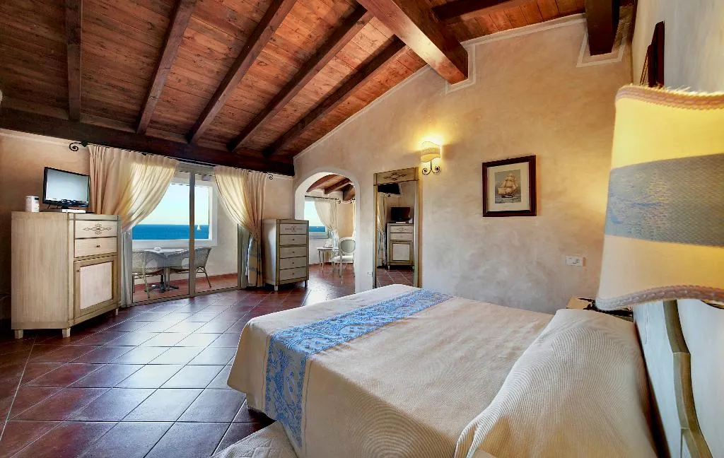SUITE EXECUTIVE Room, Colonna Resort, Olbia