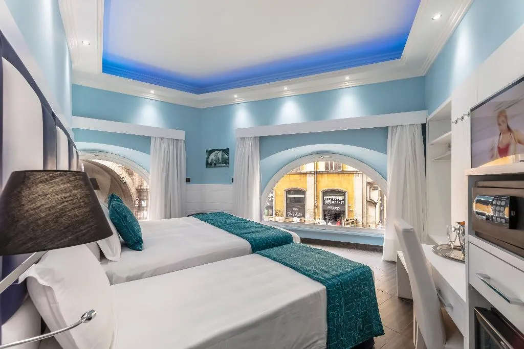 TRIPLE DELUXE Room, THE ONE Boutique Hotel & SPA Rome, Rome