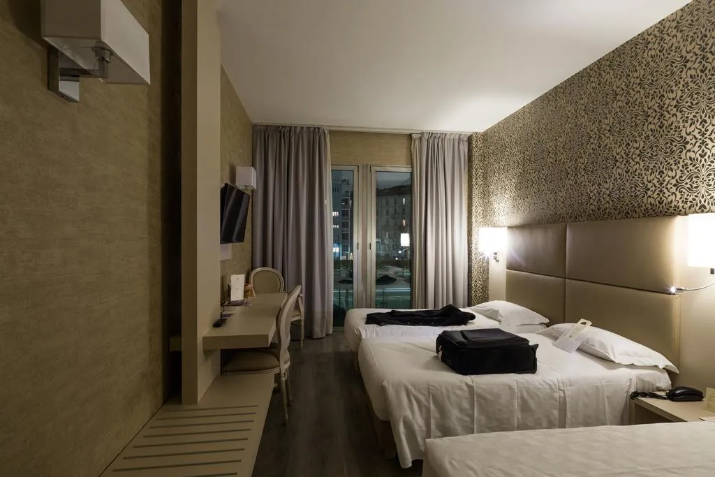 TRIPLE SUPERIOR Room, Hotel Nasco, Milan