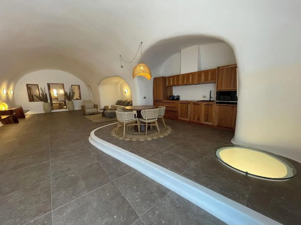 Room, Victoria Caves, Santorini