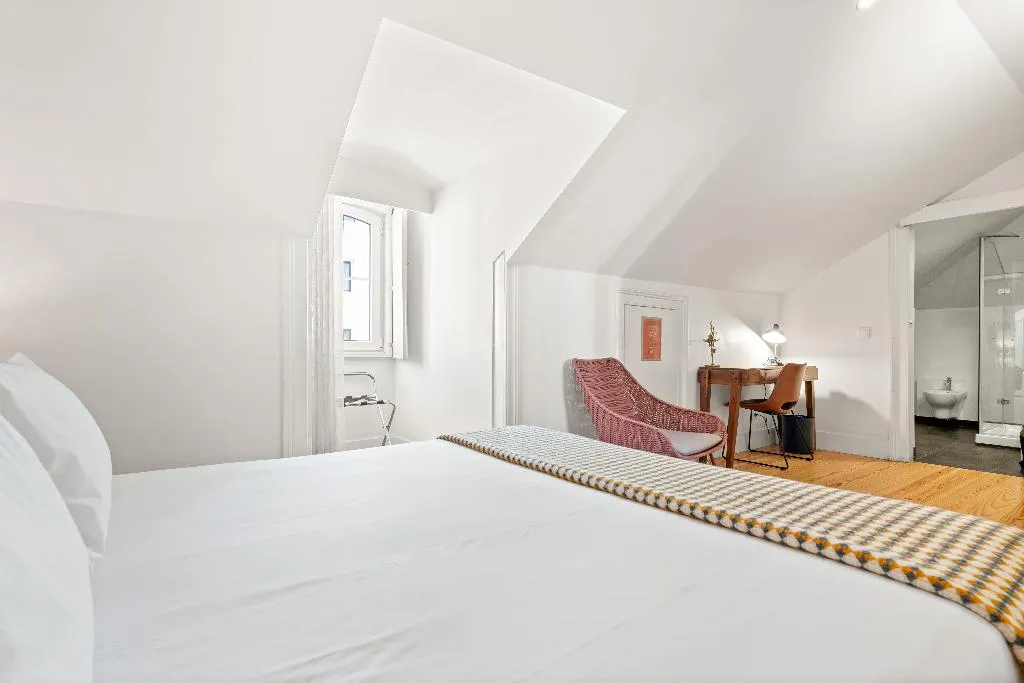 DOUBLE ONE BEDROOM ONE BATHROOM Room, Tesouro Da Baixa By Shiadu, Lisbon