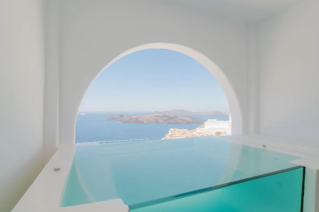 TRIPLE SUPERIOR SEA VIEW Room, Apeiron Blue Santorini - Apeiron Hotels, Santorini