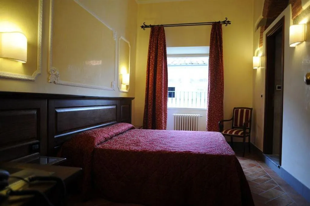 DOUBLE STANDARD Room, California, Florence