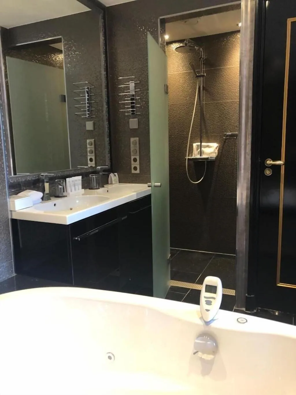 DOUBLE DELUXE Room, The Pavilions Amsterdam, The Toren, Amsterdam
