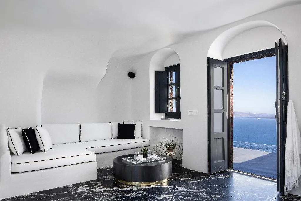 VILLA WITH PRIVATE POOL Room, Abyss Santorini, Santorini