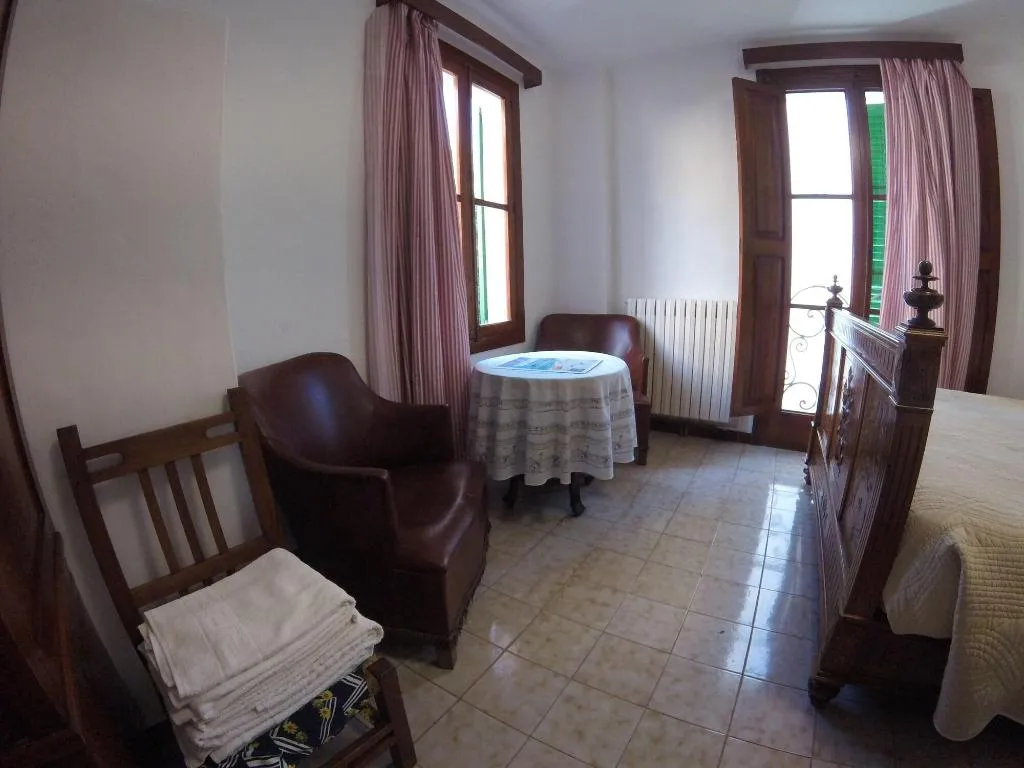 Room, Hostal Casa Margarita, Majorca
