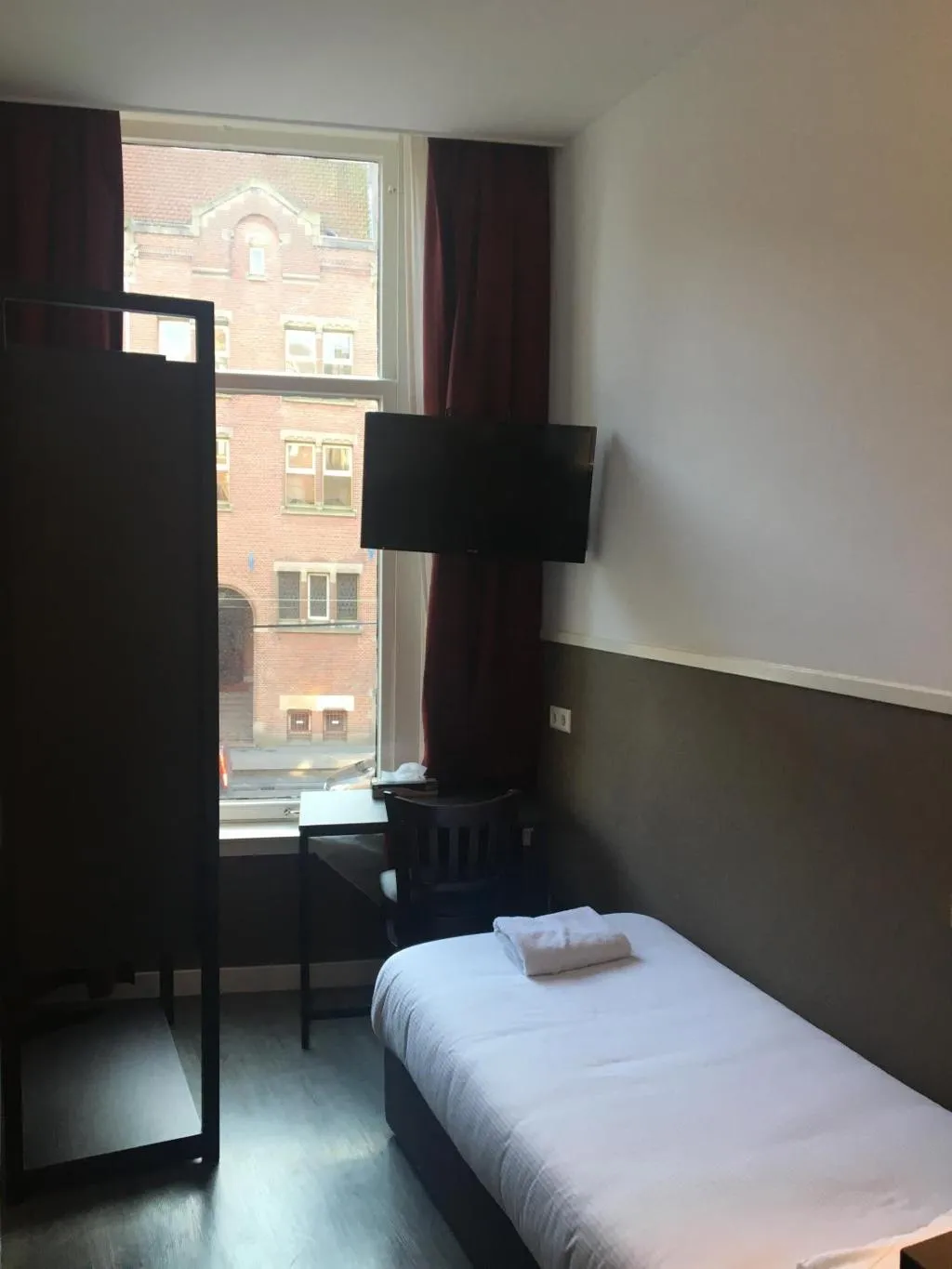 Room, Manofa, Amsterdam