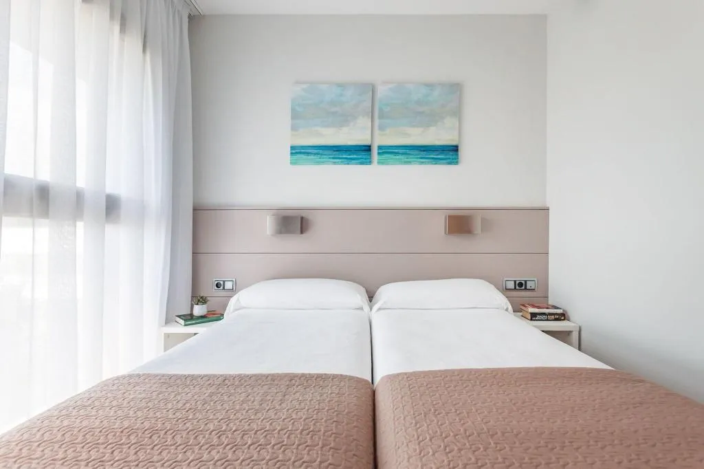 Room, Royal Marina Gardens, Barcelona