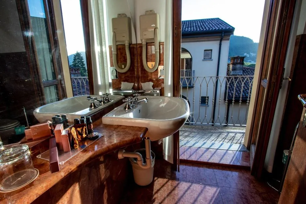 Double or Twin SUPERIOR Room, Le Due Corti, Milan