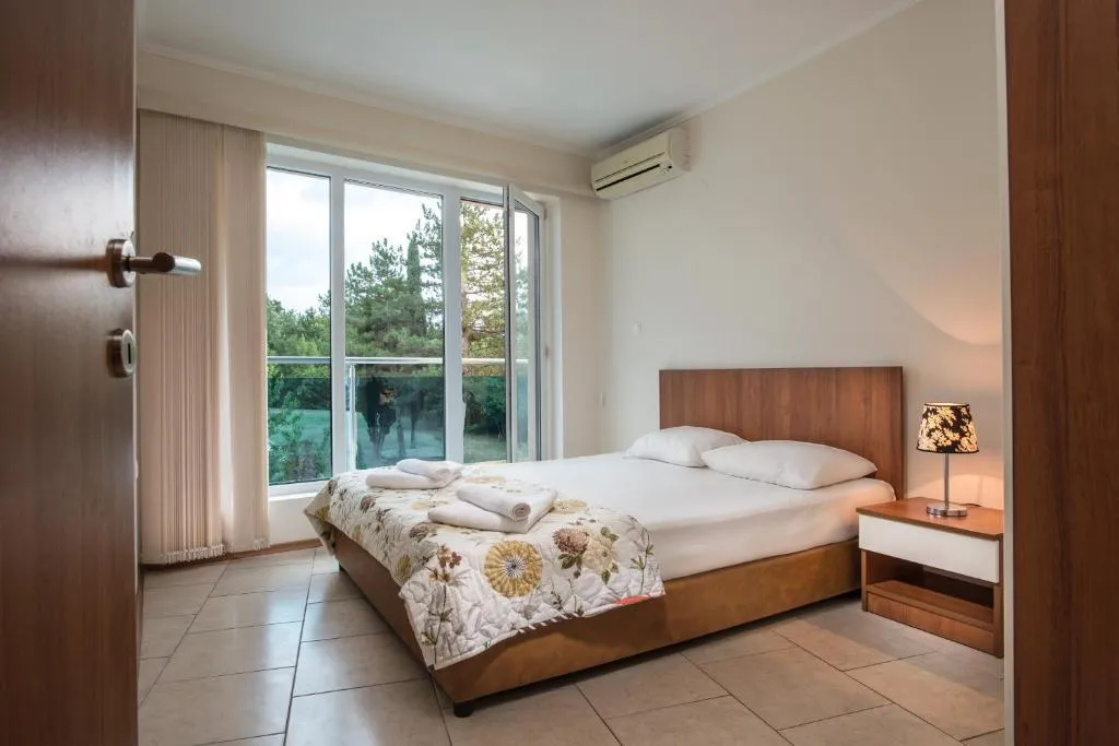 APARTMENT TWO BEDROOMS Room, Aparthotel Aquamarine Obzor, Bourgas