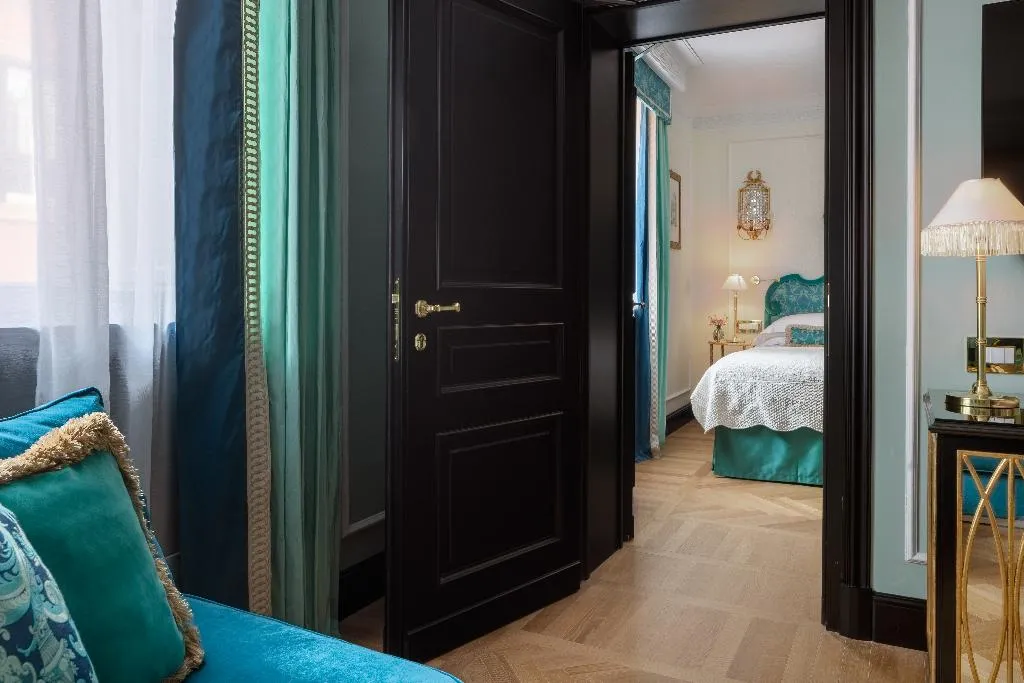 FAMILY ROOM CONNECTING ROOM Room, Hotel d'Inghilterra Roma - Starhotels Collezione, Rome
