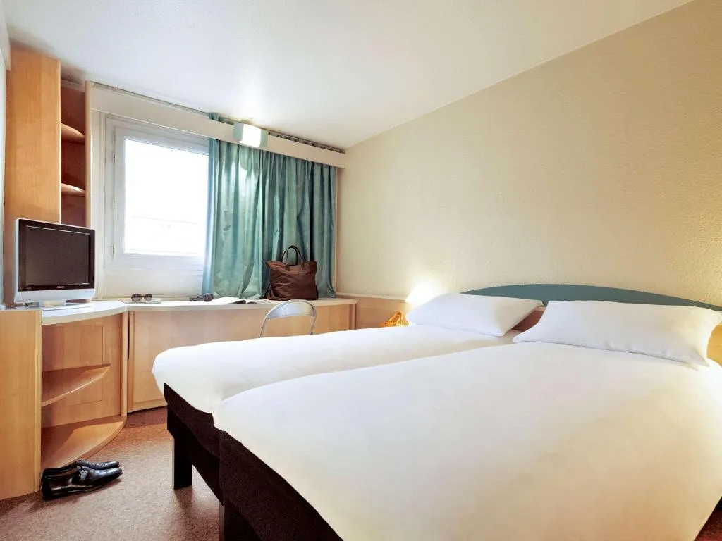 TWIN STANDARD Room, Ibis Alicante, Costa Blanca