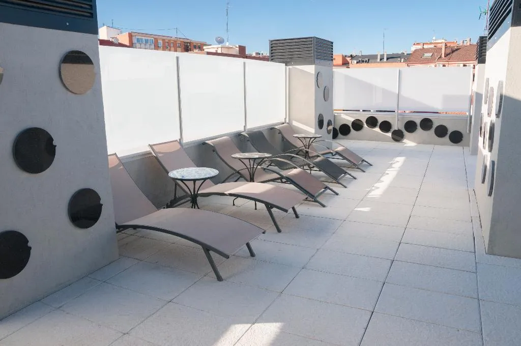 Pool, Funway Academic Resort, Madrid
