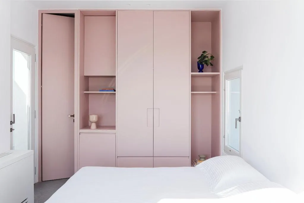 Room, Neo Luxury Suites, Santorini