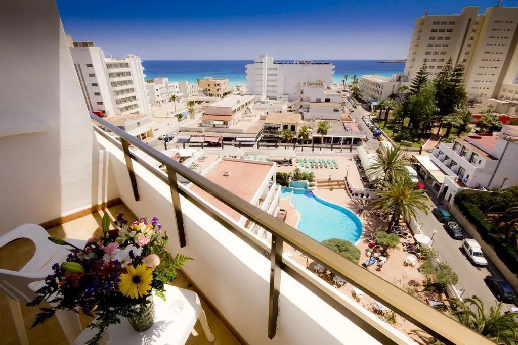 Room, Morito, Majorca