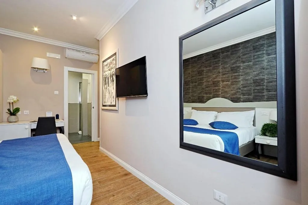 Room, Vico Rooms And Terrace, Rome