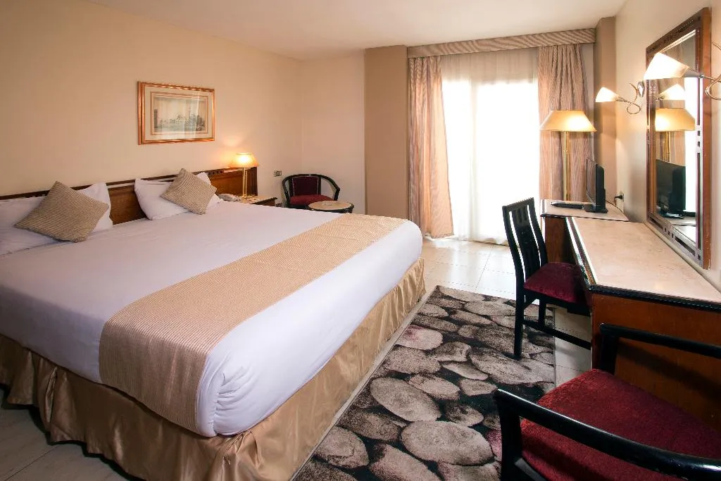 SUITE SUPERIOR RIVER VIEW Room, Swiss Inn Nile, Cairo