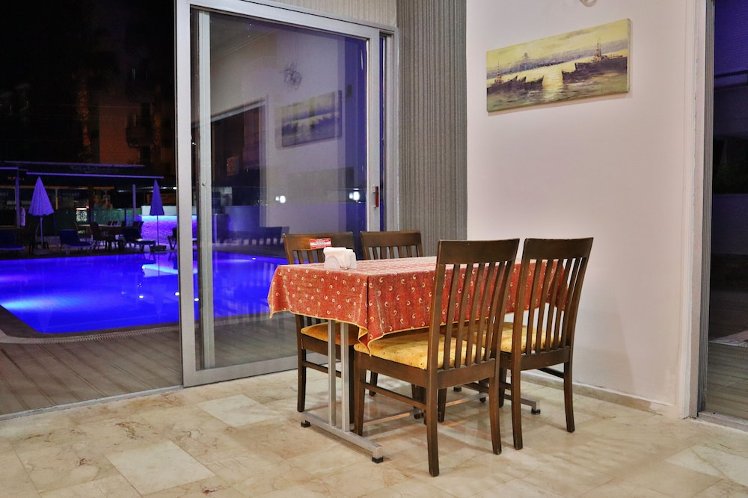 Glaros Otel, Antalya
