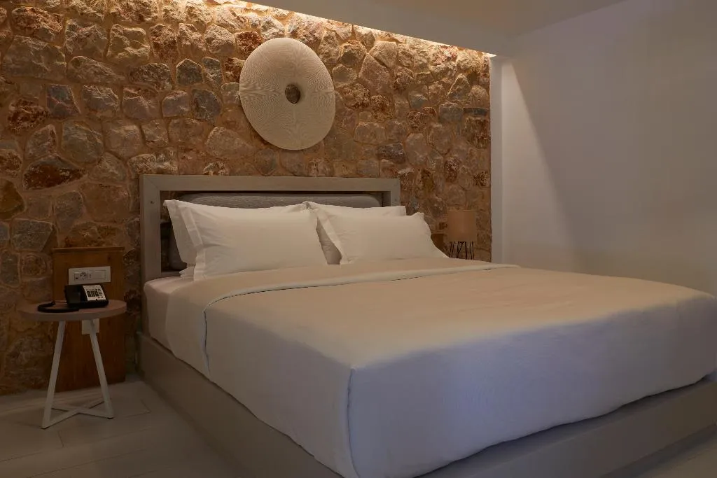SUITE DUPLEX Room, Sea Breeze Santorini Beach Resort, Curio Collectio, Santorini