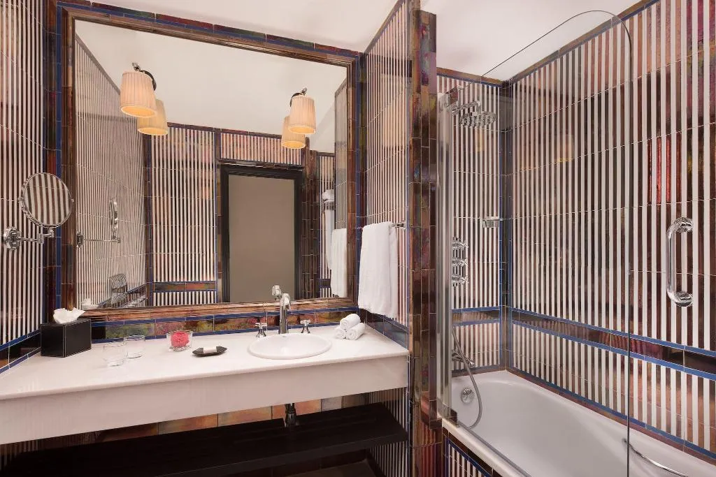 Room, Alfonso XIII, Seville