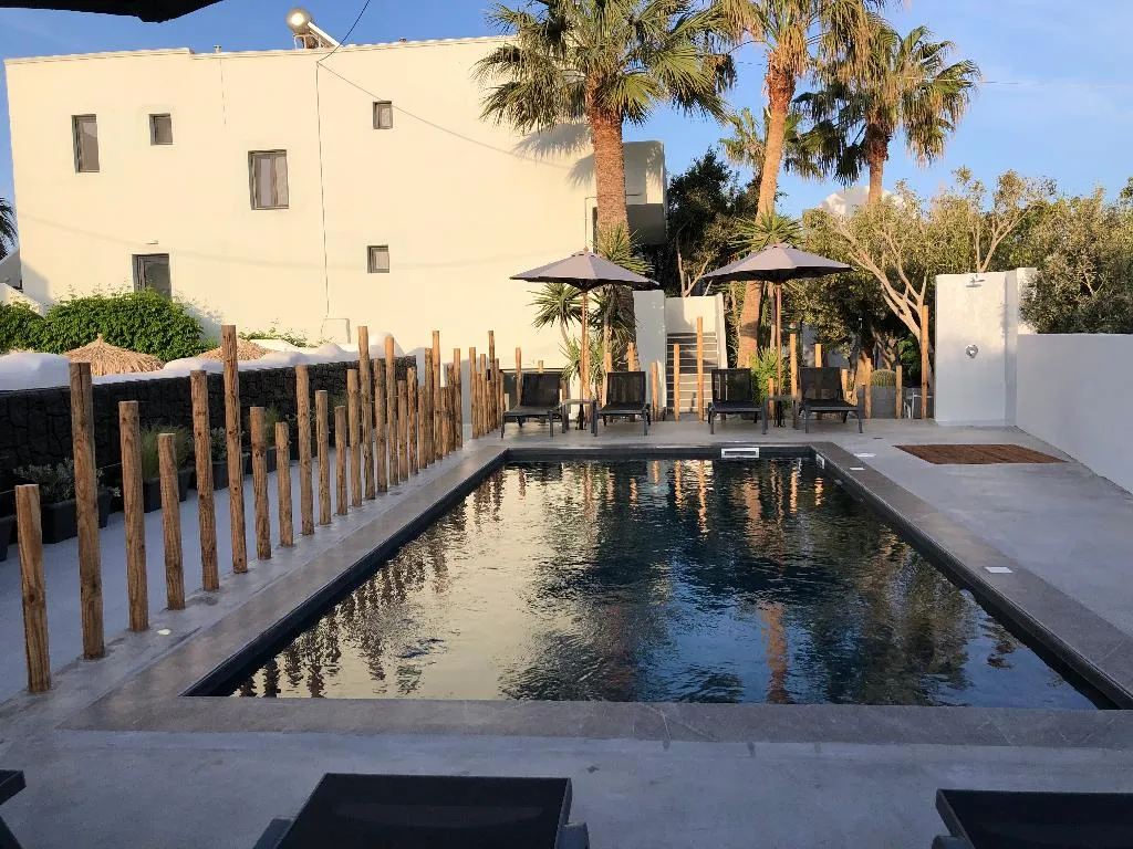 Pool, Dragonfly Villas, Santorini