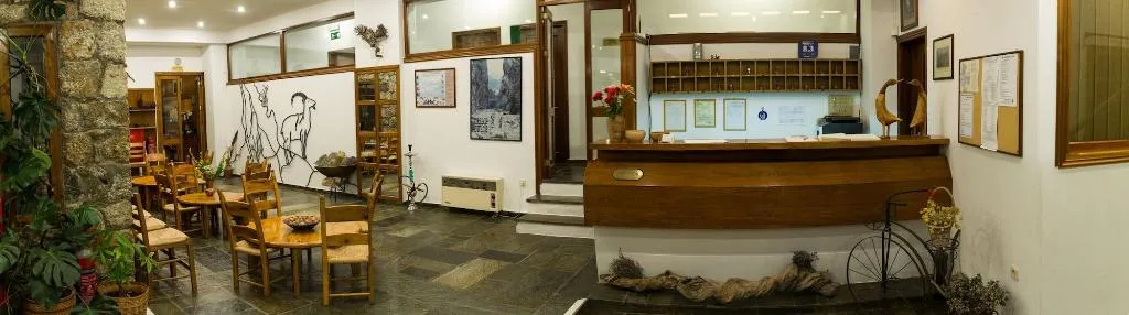 Lobby, Neos Omalos, Crete