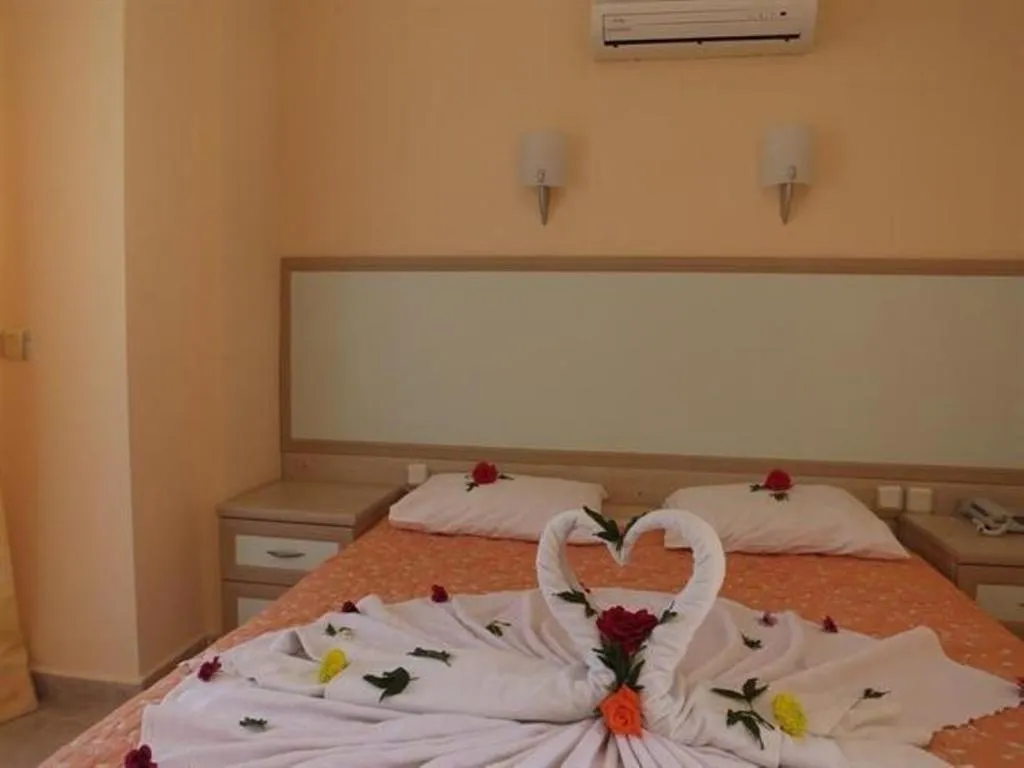 DOUBLE STANDARD Room, Mr. Crane, Antalya