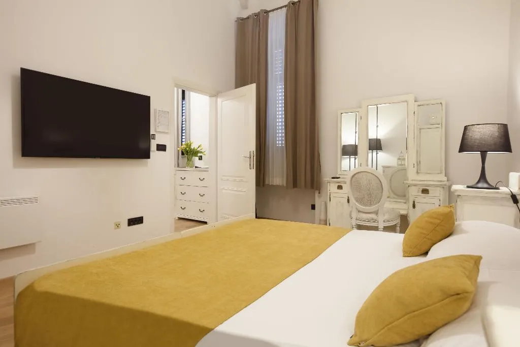 APARTMENT DELUXE ONE BEDROOM Room, Palmotta Palace, Dubrovnik
