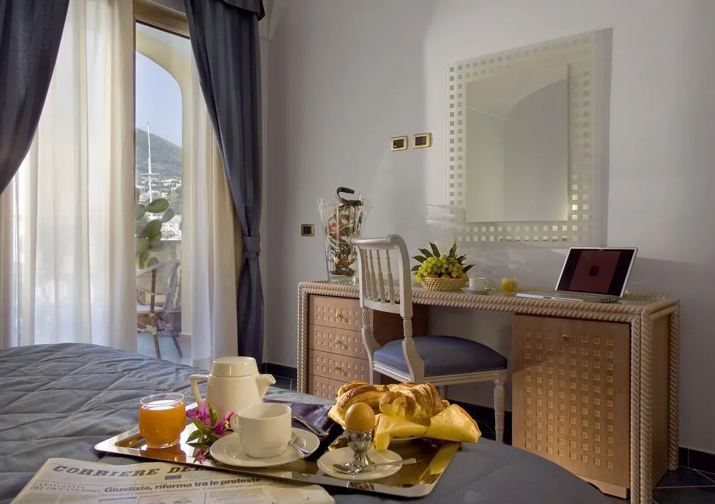 Double or Twin STANDARD Room, Aragona Palace Hotel, Naples