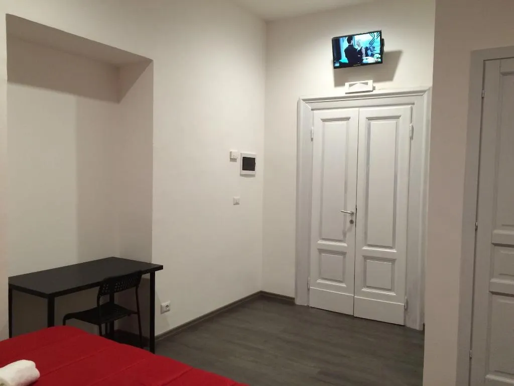 Room, The Roma House, Naples
