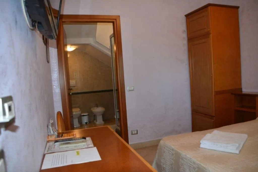 Room, Stranamore, Rome