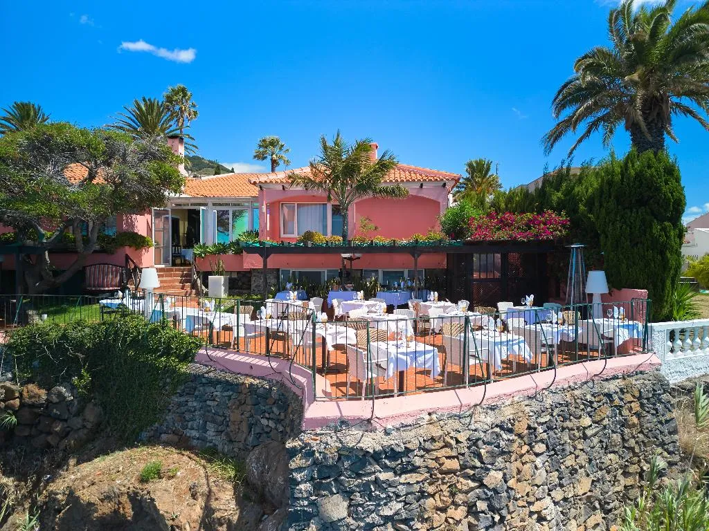 Terrace, Inn & Art Hotel Gallery, Madeira