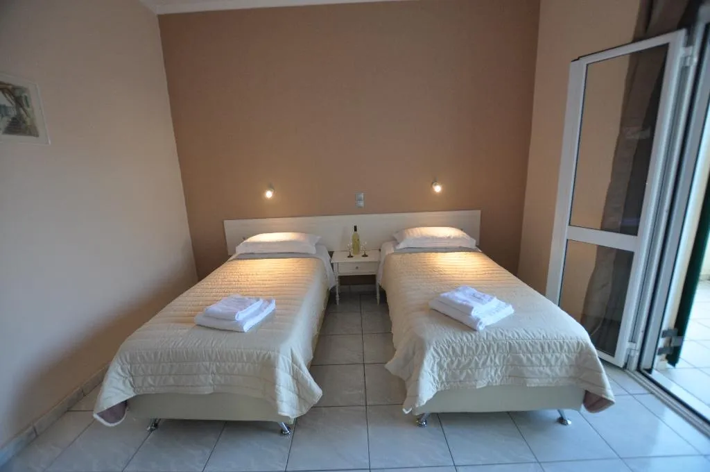 STUDIO GARDEN VIEW Room, Ammos Corfu, Corfu