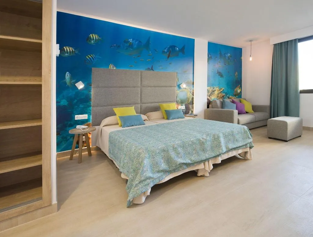 FAMILY ROOM QUEEN SIZE BED Room, Marvell Club Hotel & Apartments, Ibiza