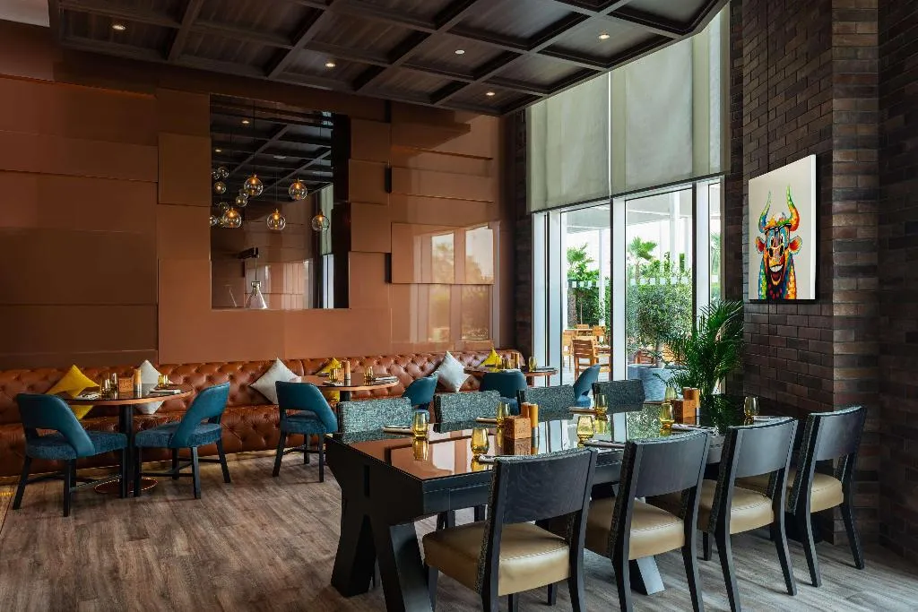 Restaurant, Radisson Dubai Damac Hills, Dubai