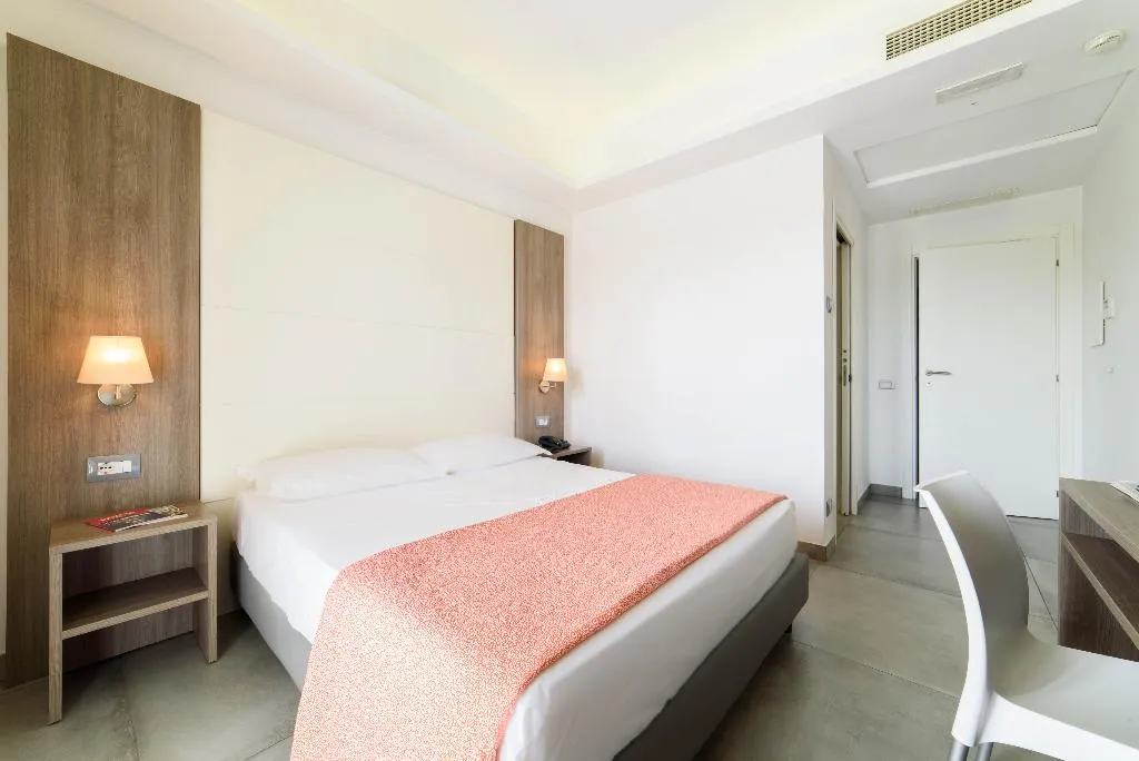 DOUBLE CLASSIC Room, Hotel La Mela, Naples