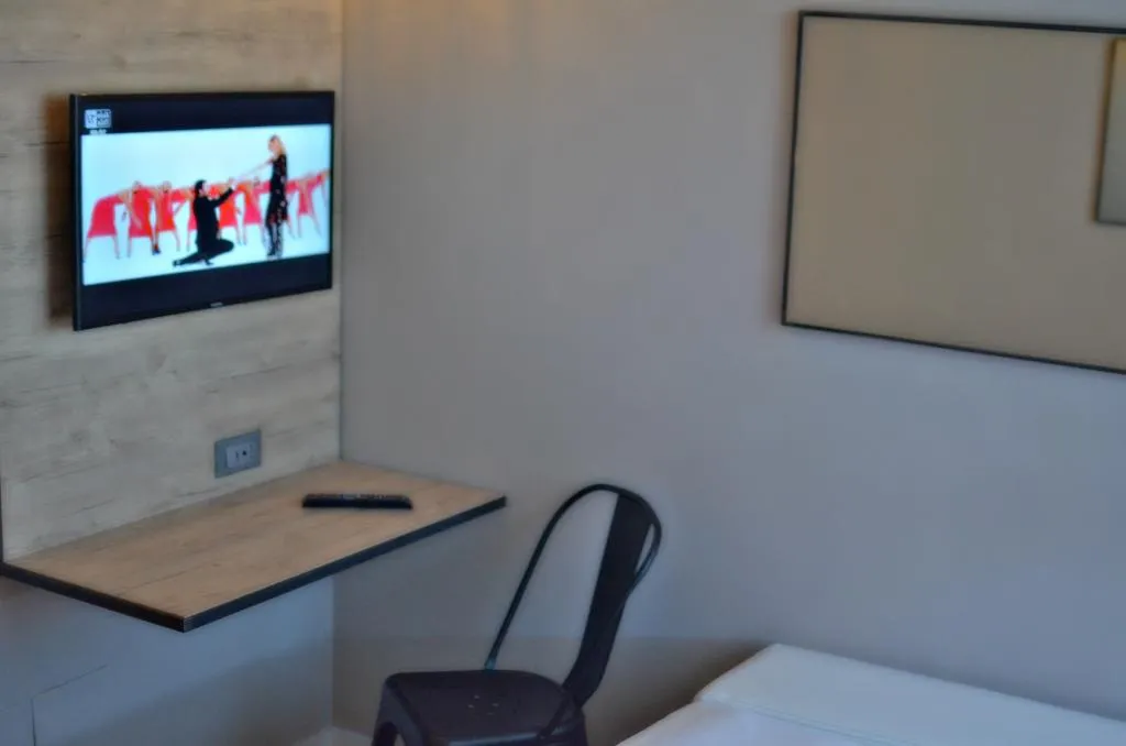 TRIPLE DELUXE Room, Espresso Darsena, Milan